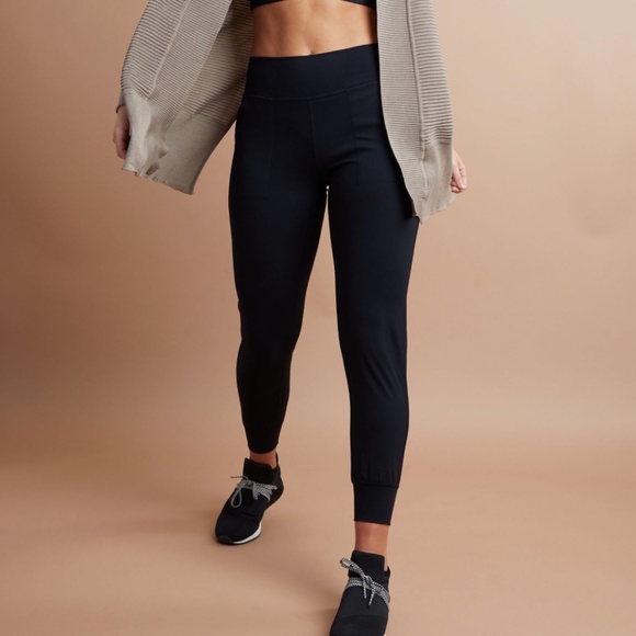 *NWT - Savvi Noor Jogger Black XS & M - Picture 2 of 4